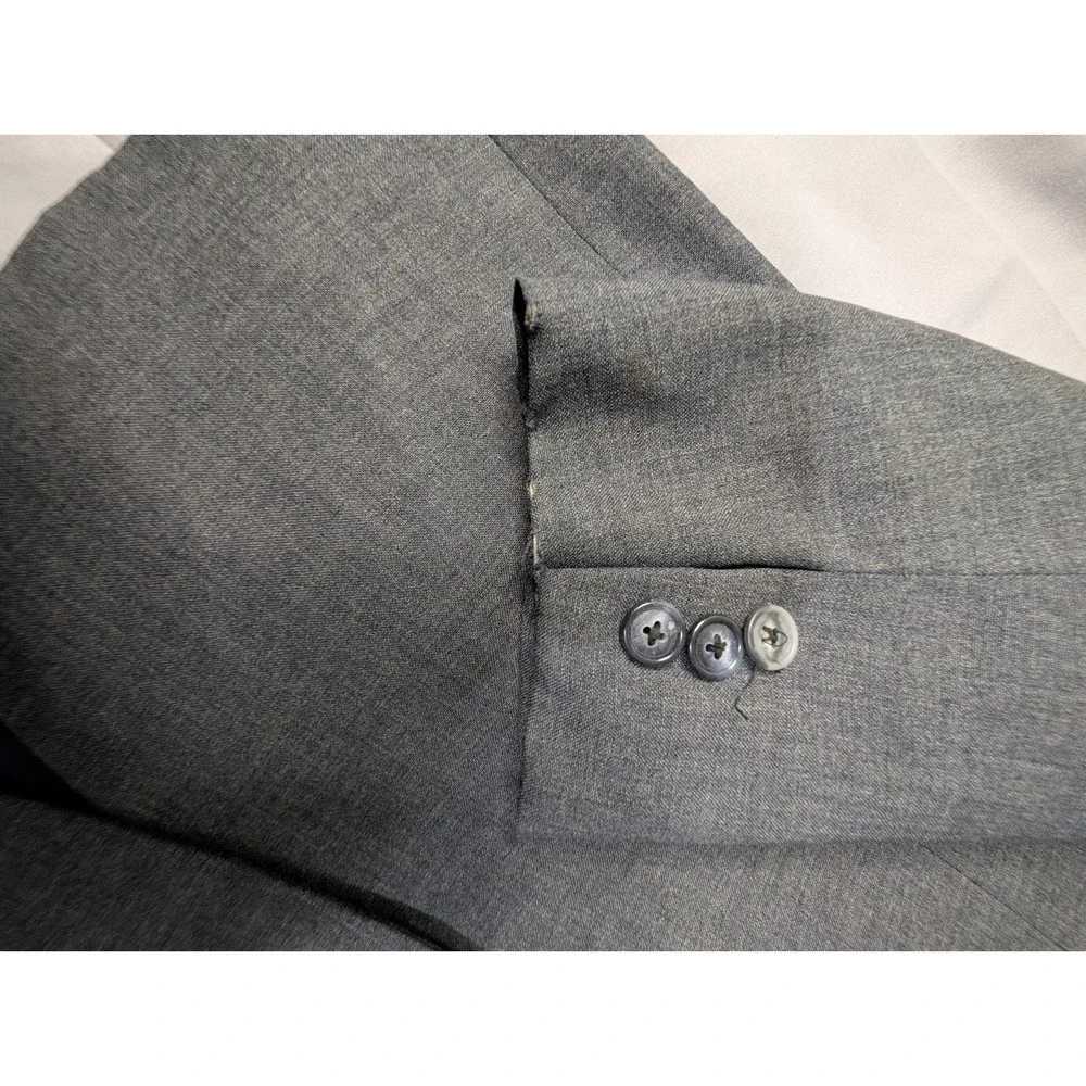 Savile Row Men's Charcoal Gray 100 % Wool Blazer Fred Ambler England 2Button 42R